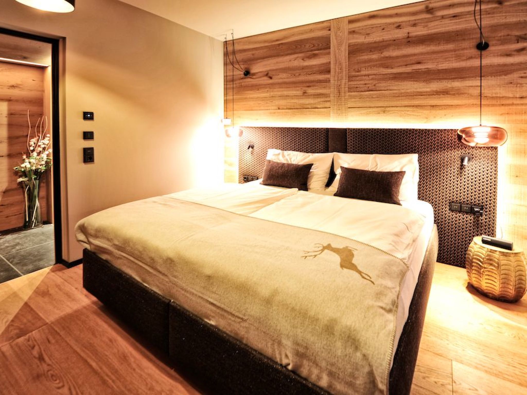 Alpiner Glam Penthouse - Trendy - Cosy - Comfy-Image-tags.info