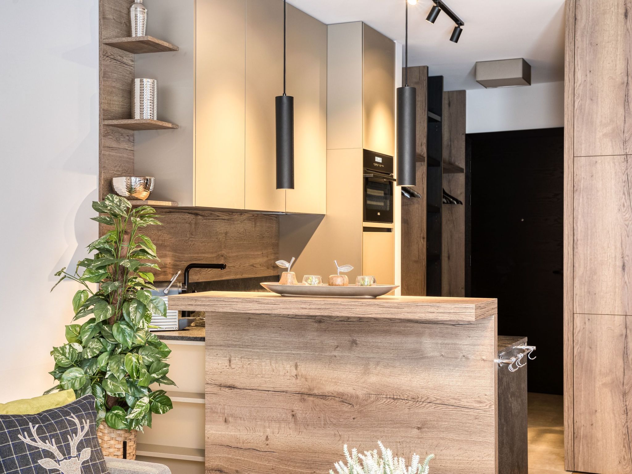 Exklusiv und elegantes Apartment in der Residenz-Image-tags.info