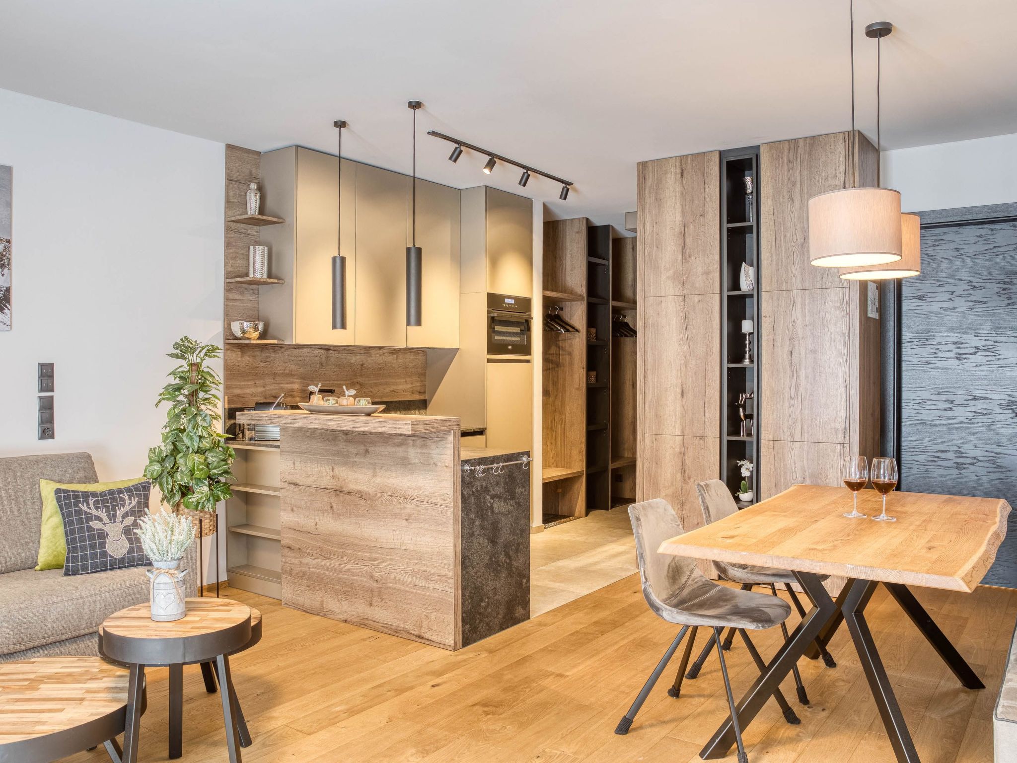 Exklusiv und elegantes Apartment in der Residenz-Image-tags.info