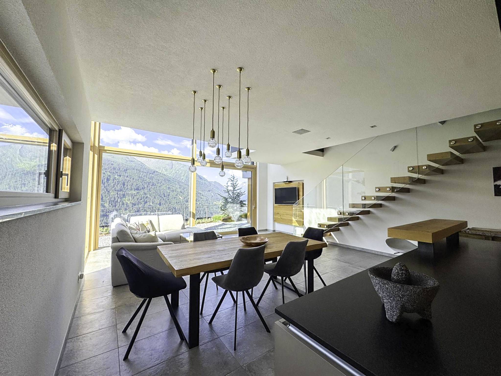 Photo of Skyline Retreat