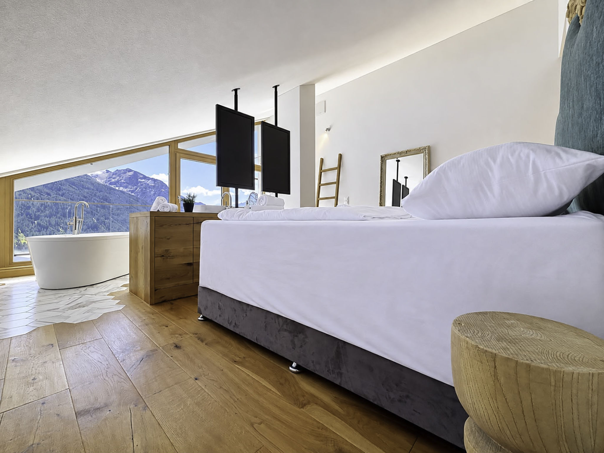 Skyline Retreat