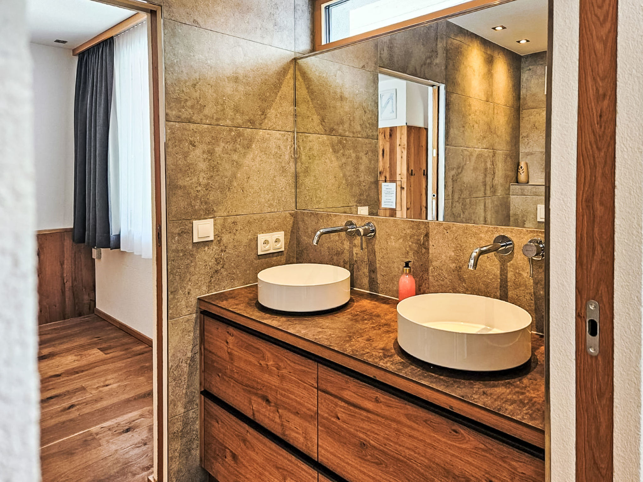 Photo of Skyline Retreat