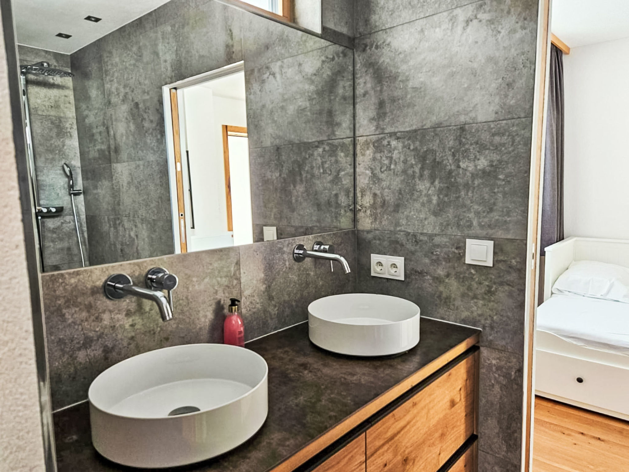 Photo of Skyline Retreat