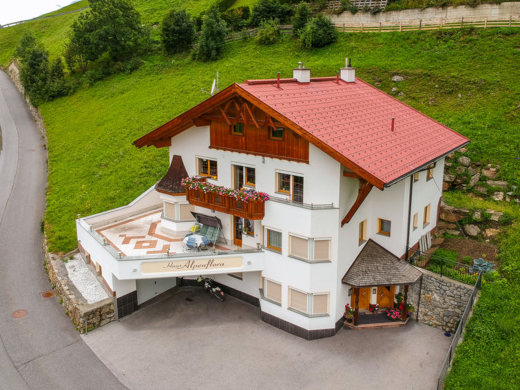 Ruim appartement Alpenflora in zonnig Kappl voor 6 personen in Kappl