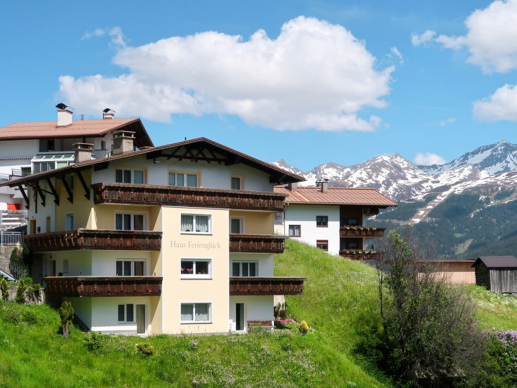 Bergzicht en ruimte in appartement Ferienglück in Kappl in Kappl