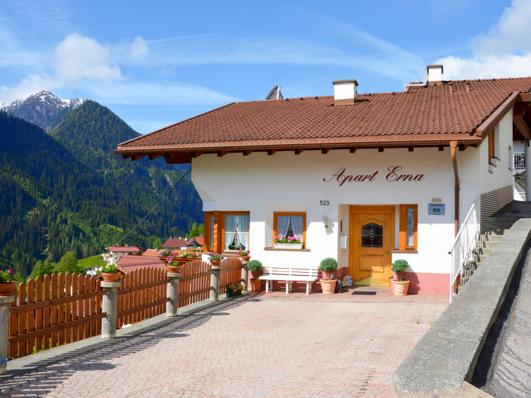 Erna Apartment in kappl