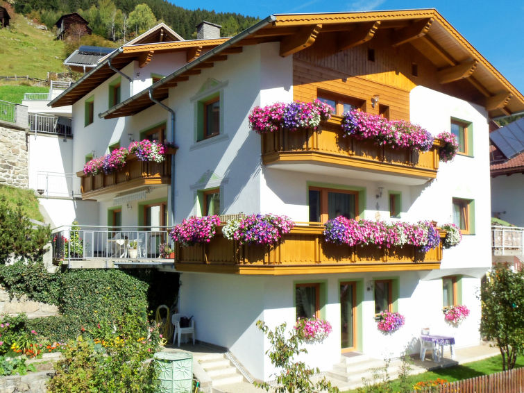 11-persoons appartement in Kappl met prachtig bergzicht in Kappl