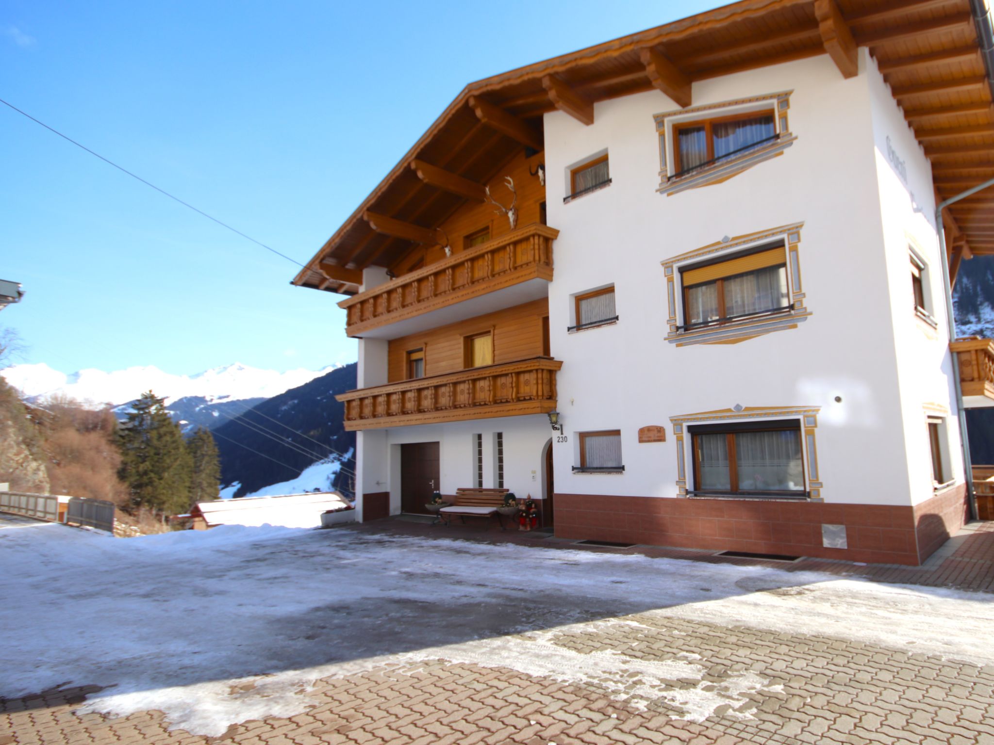 Photo of Garni Regina