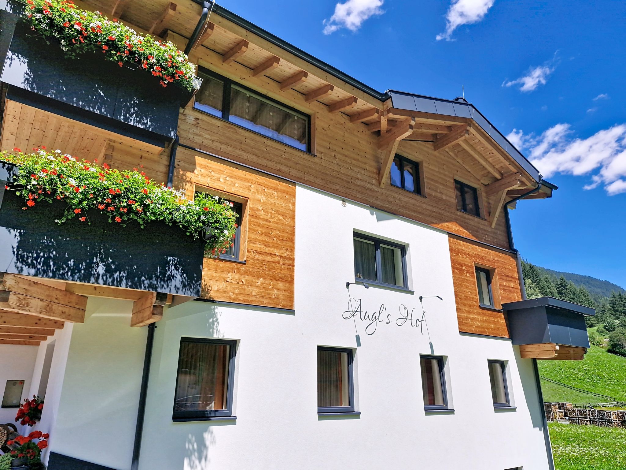 Augl´s Hof - Draußen