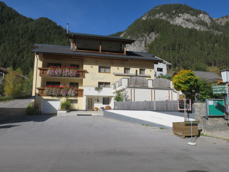 Haus Zentral - Slide 2