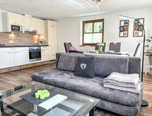 Apart Ladner 59