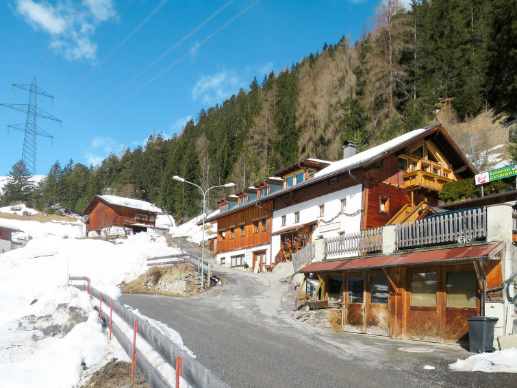 St Anton accommodation chalets for rent in St Anton apartments to rent in St Anton holiday homes to rent in St Anton