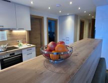 Chalet Barbara: 8-persoons vakantiehuis direct aan de skipiste in Bichlbach - thumbnail 1