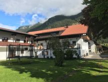 Kinderboerderijvilla aan de piste in Bichlbach – 6 personen - thumbnail 1