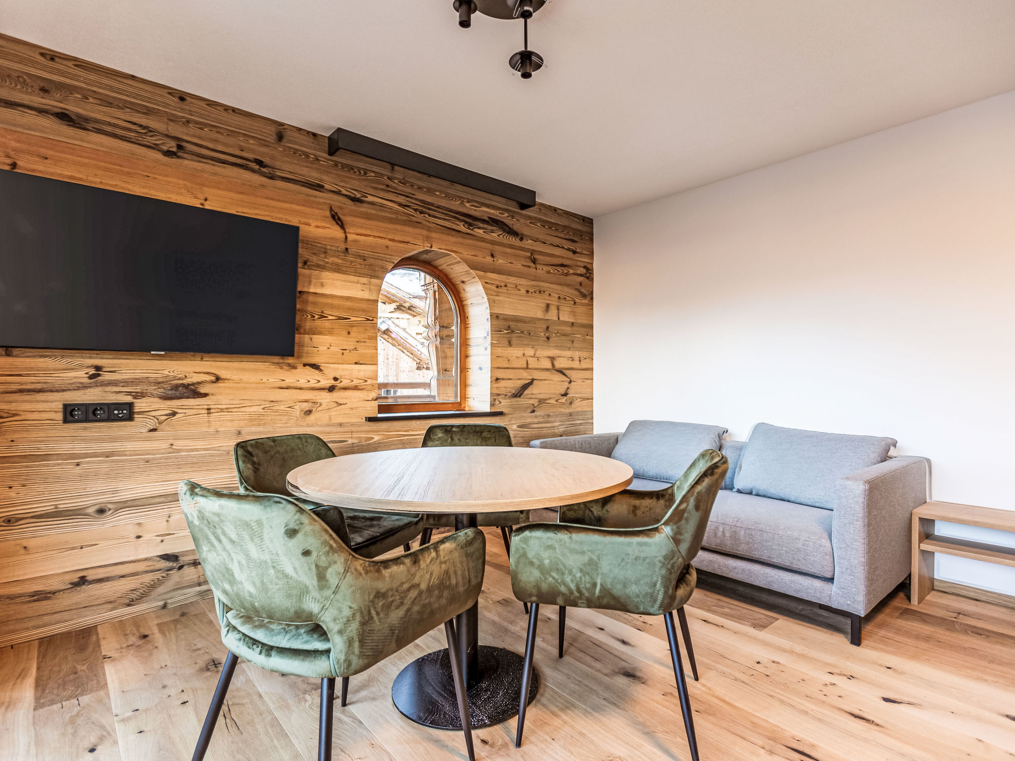 Mit 2 Schlafzimmer