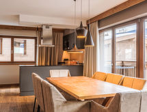 Chalet mit 4 Schlafzimmern