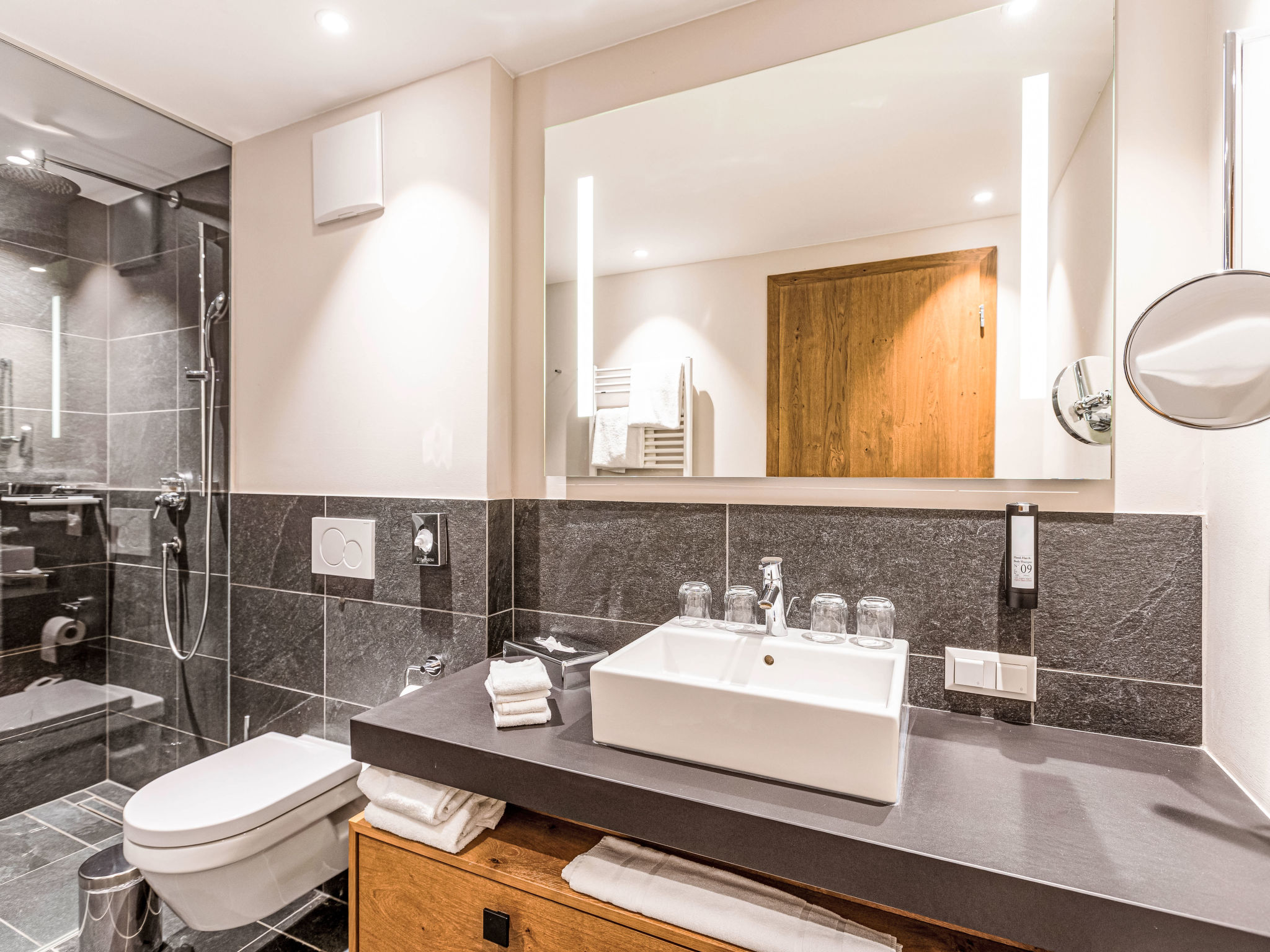 Stijlvol 1-slaapkamer appartement in Ehrwald, vlakbij centrum en golfbaan - foto 3