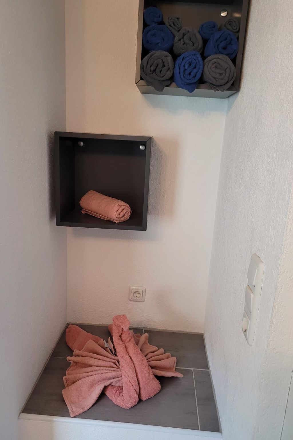 Bergwiese mit Balkon-Binnen