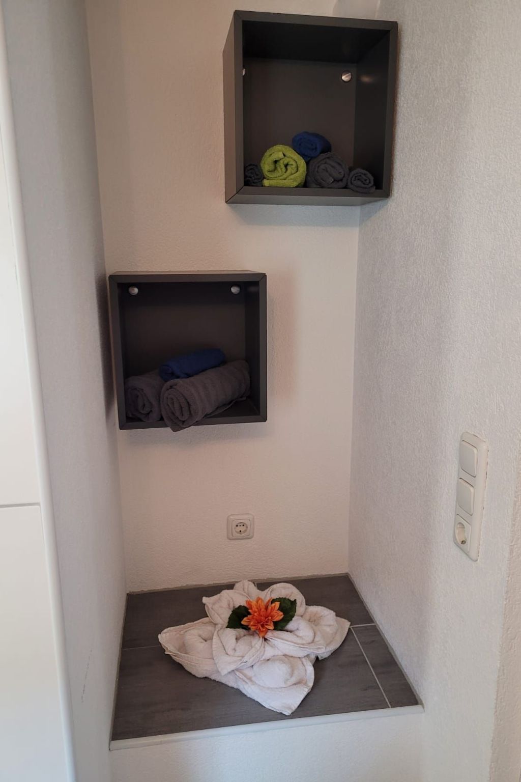 Bergwiese mit Balkon-Binnen