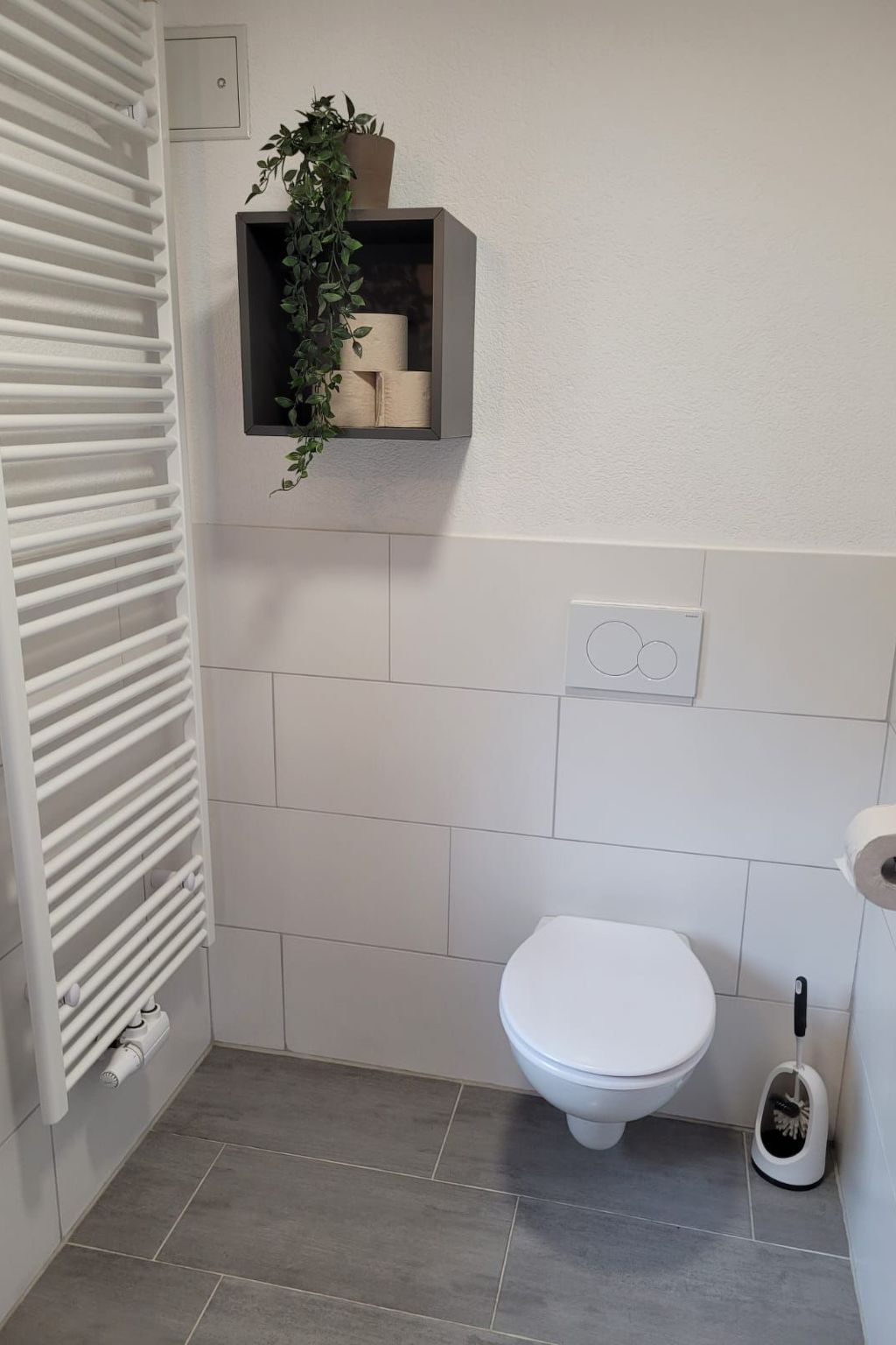 Bergwiese mit Balkon-Binnen