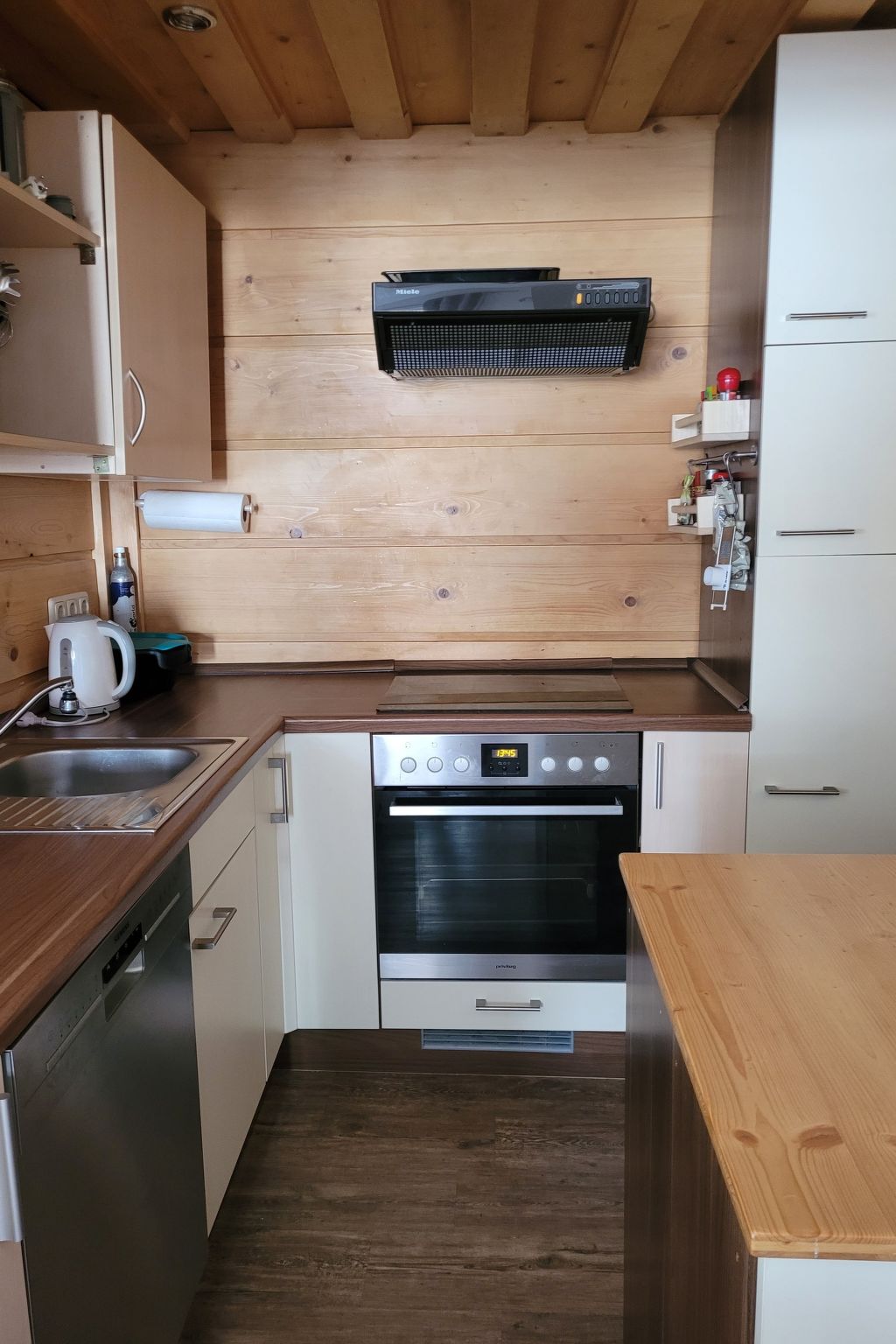 Bergwiese mit Balkon-Binnen