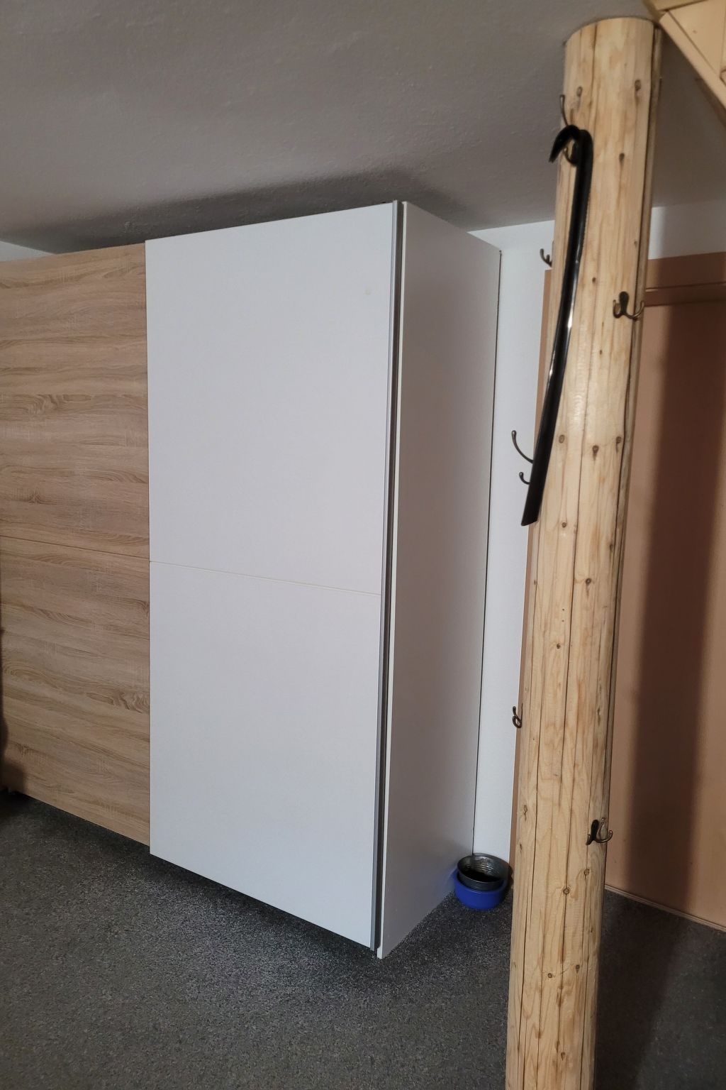 Bergwiese mit Balkon-Binnen