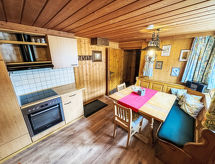 Ruim appartement met tuin in Sankt Gallenkirch, dichtbij de piste - thumbnail 4
