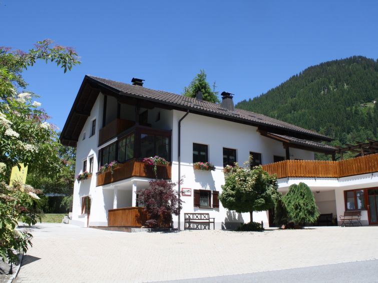 Ruhige Wohnung in Sankt Gallenkirch mit Garten