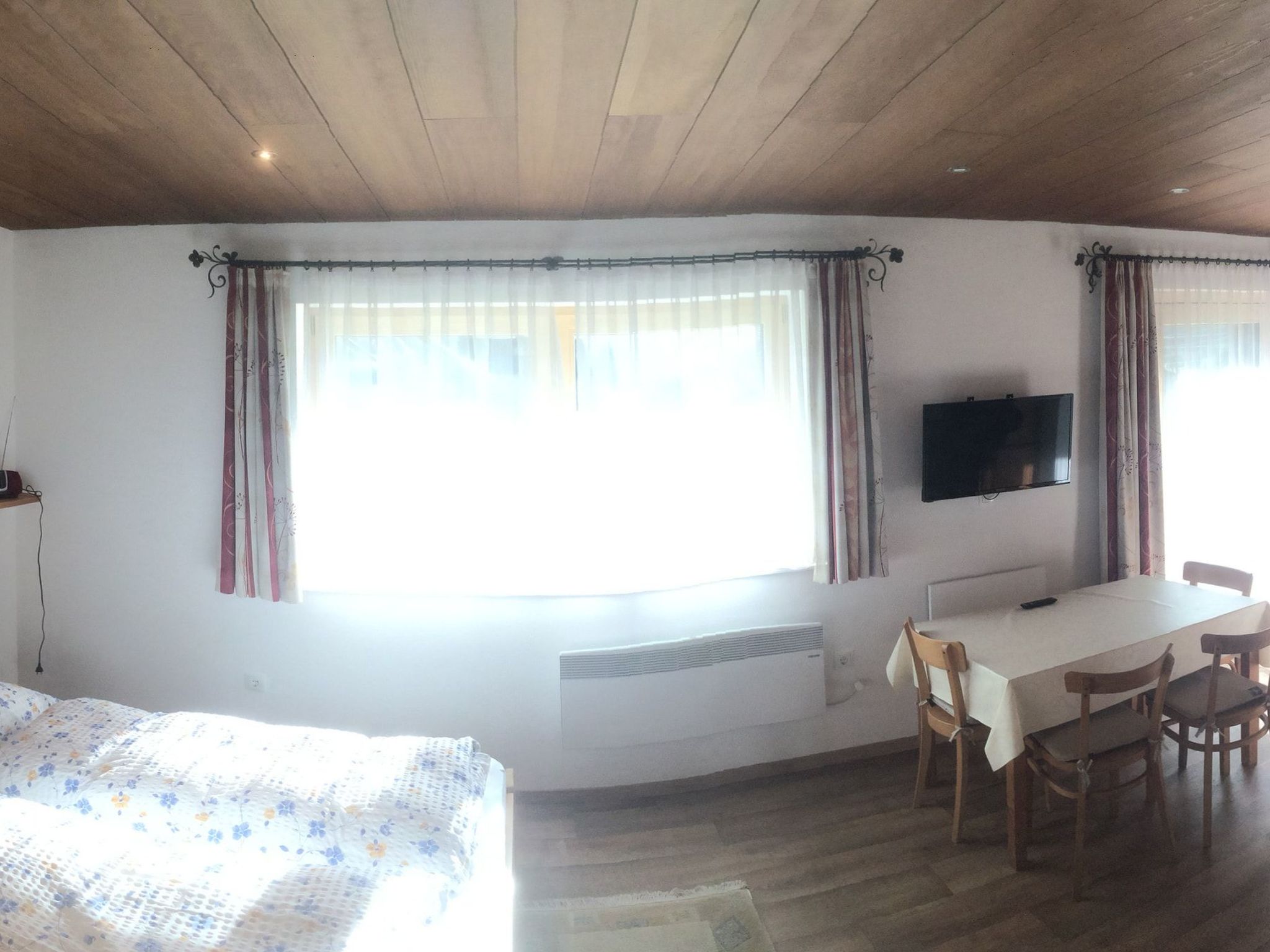 Für zwei Gäste-Binnen