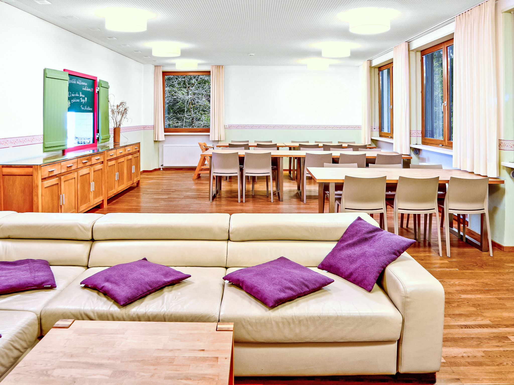 Kitchen / Dining Room