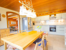 Ruim chalet met tuin en bergzicht in Egg, Vorarlberg - thumbnail 3