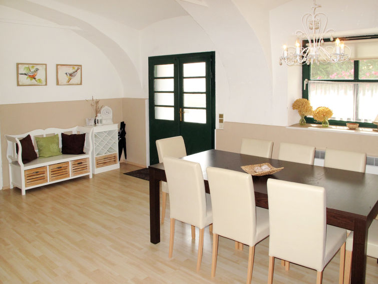 Search and Stay destination Mörbisch am See, Burgenland - Austria from AU$ 192. Hofgasse (MOE112)