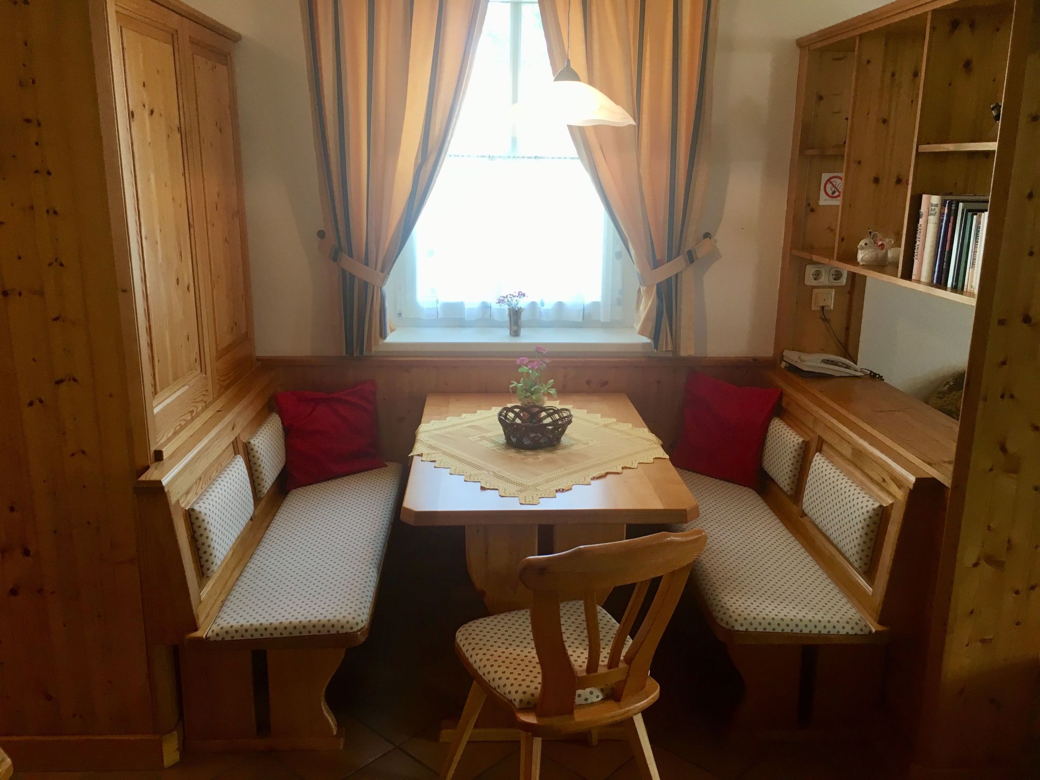 Thermen Apartment-Inside