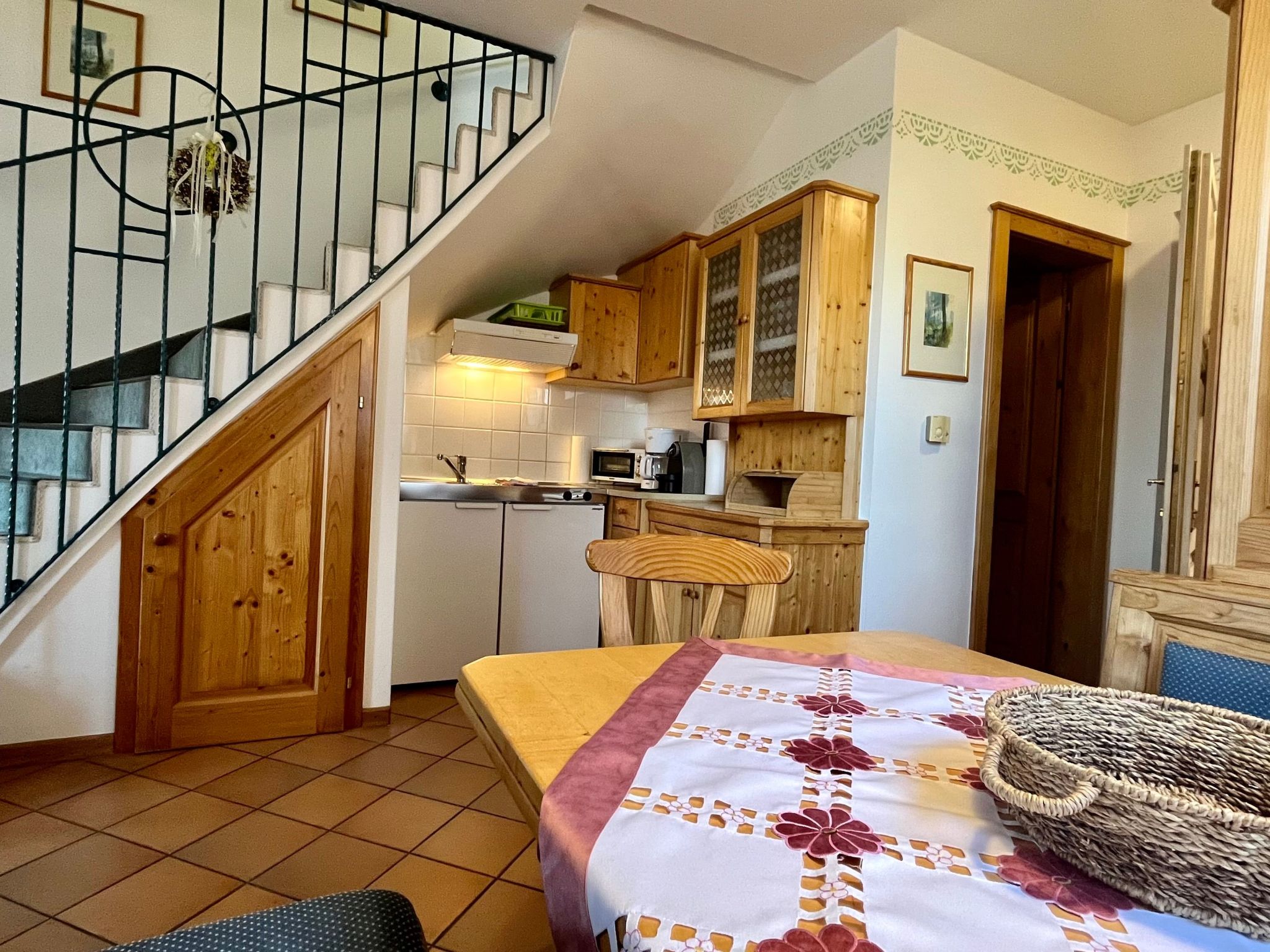 Thermen Apartment-Inside