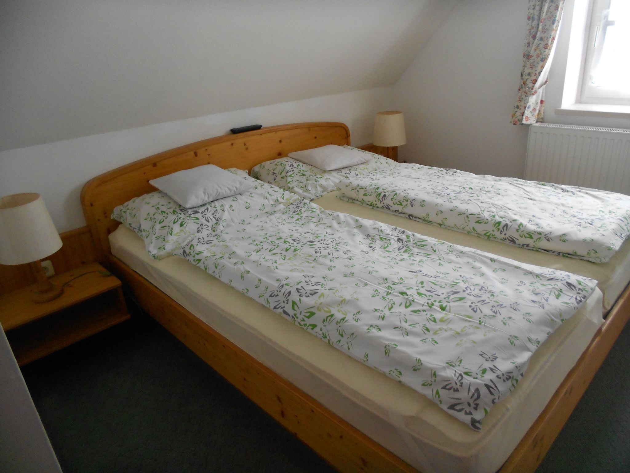 Mit Gemeinschaftspool und Terrasse-Drinnen