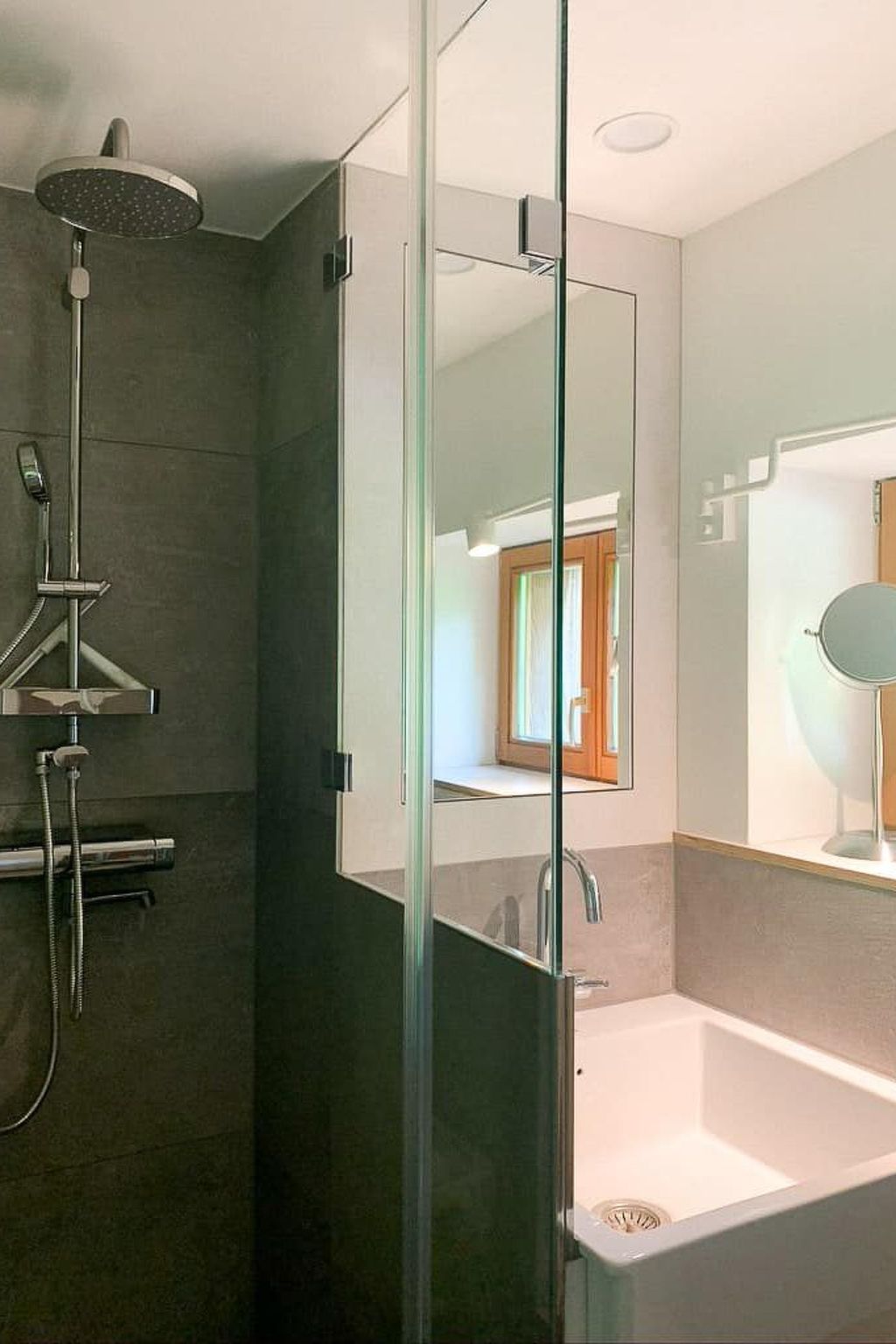 Idyllisch am Waldrand gelegene Ferienwohnung - Binnen