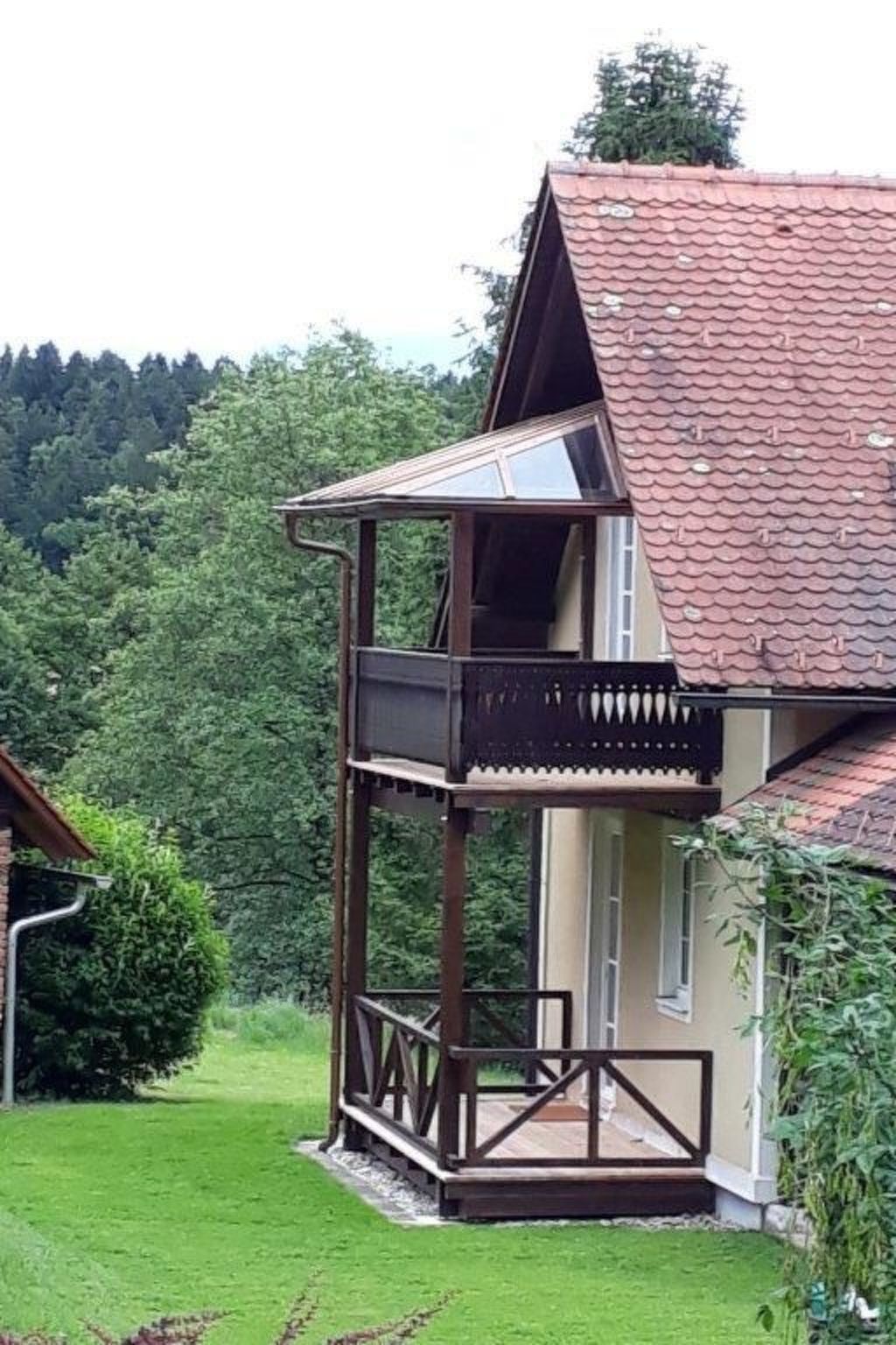 Landgut mit Terrasse-Binnen