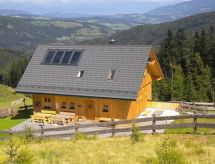 Ruime Karnerhütte in Reichenfels met tuin, whirlpool en prachtig uitzicht - thumbnail 1