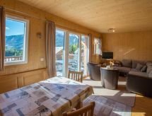 Superior Almdorf #63: Luxe chalet met sauna, whirlpool & directe skitoegang - thumbnail 3