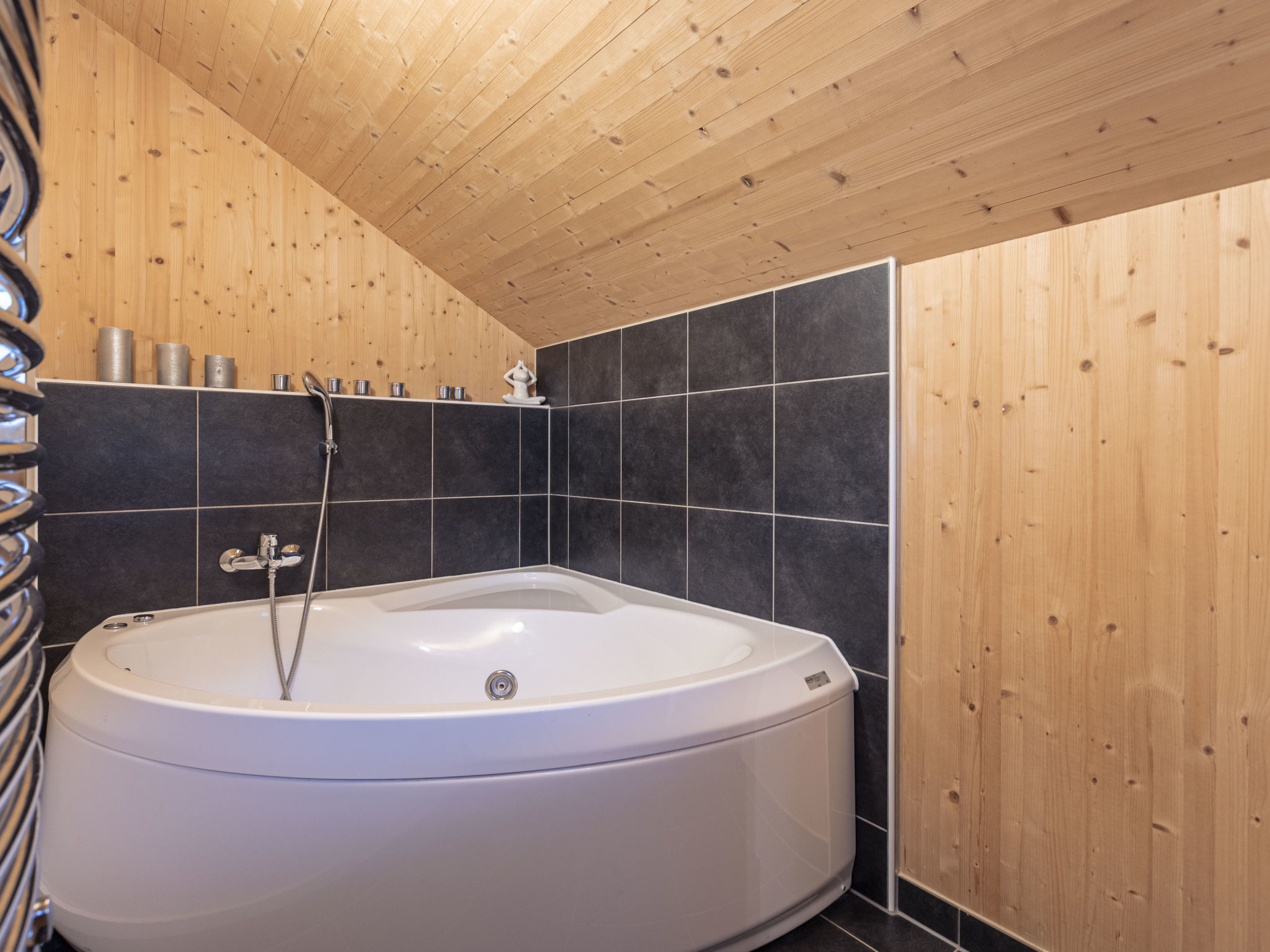 Superior Alpenverblijf #43 met whirlpool direct aan de skipiste in Hohentauern - foto 5