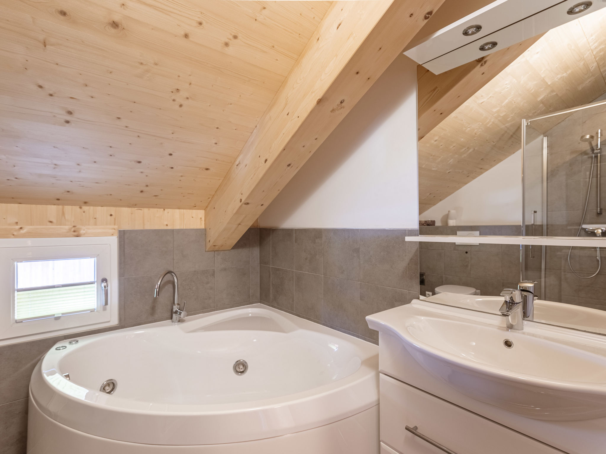 Superior #57 Sprudelwanne: vrijstaande chalet aan de skipiste in Hohentauern - foto 5