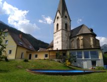 Charmantes Ferienhaus in Vordernberg mit Privatem Pool