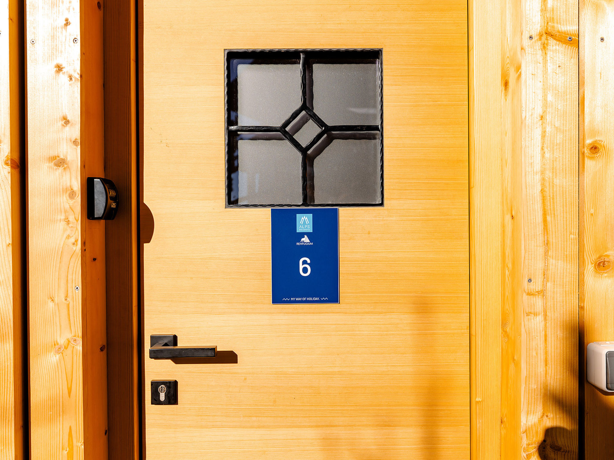 - Image 3