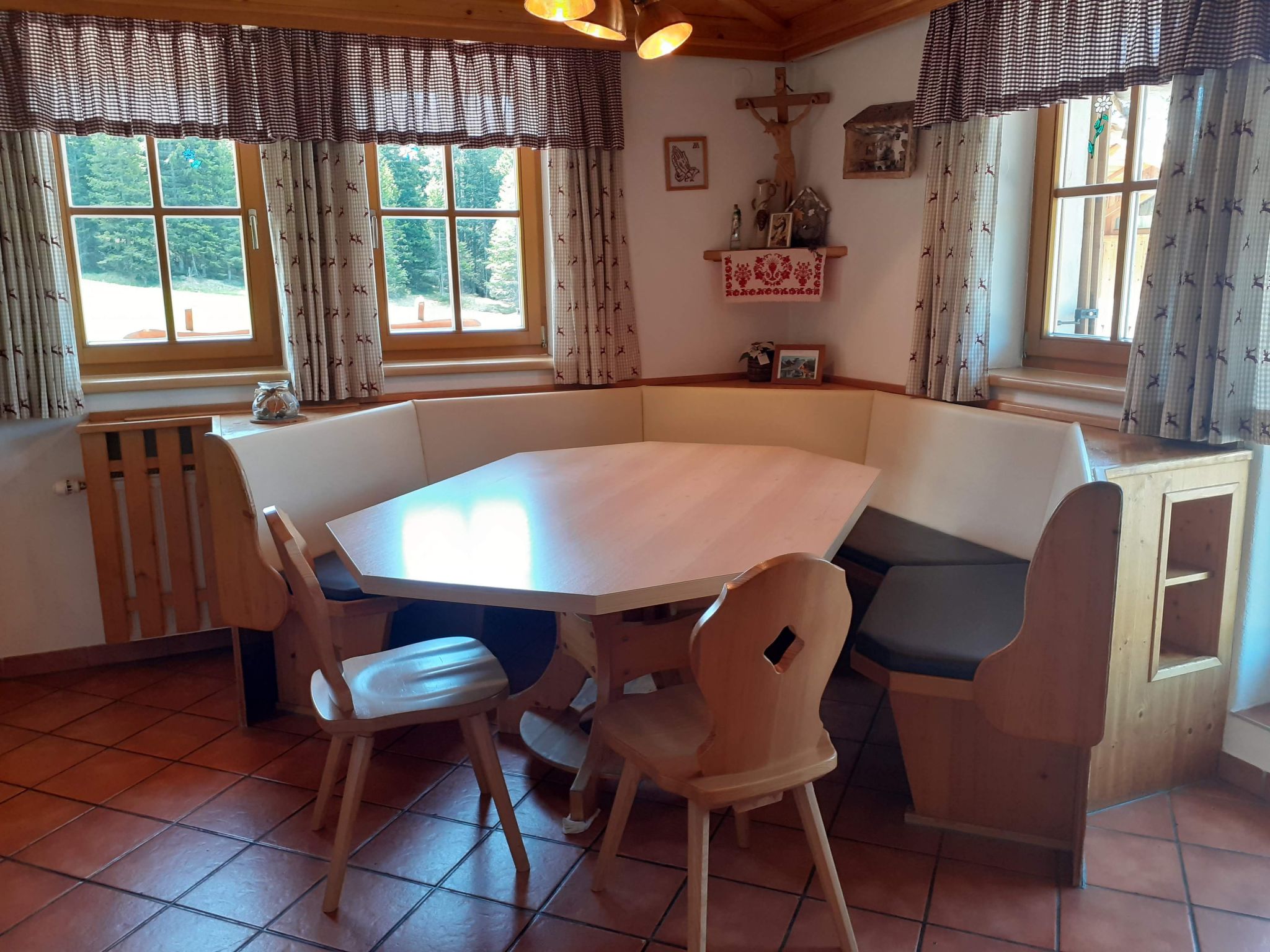 Lachtalhütte-Binnen