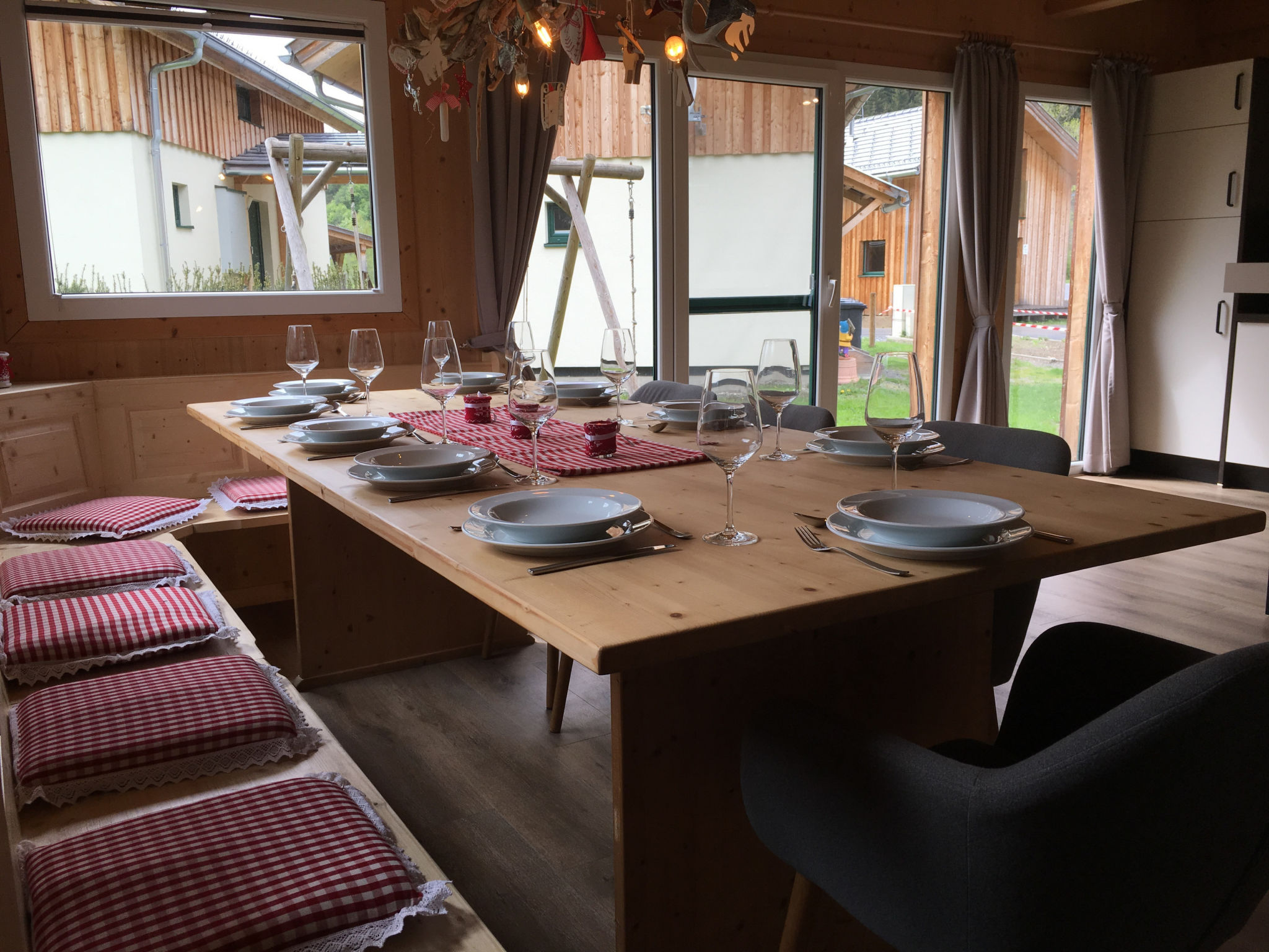 Sonneck mit Outdoor Sprudelbad 12P - Image 3