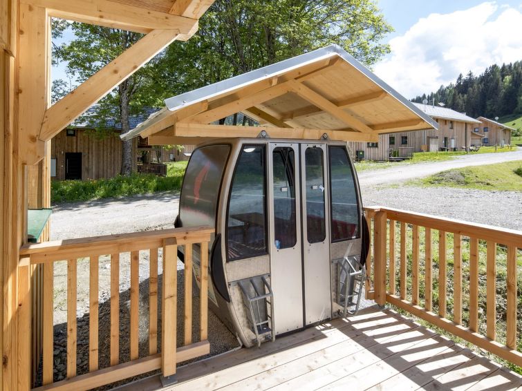 "Chalet 4 Schlafzimmern, Sauna & SwimSPA", 5-Zimmer-Chalet 100 m2 auf 2 Stockwerken. Hell, komfortabel und mit viel Holz eingerichtet: Eingang. Wohn-/Esszimmer mit Esstisch und Sat-TV (Flachbildschirm..