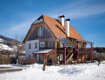 Vrijstaand chalet voor 8 personen direct aan de piste in Sankt Georgen - thumbnail 2