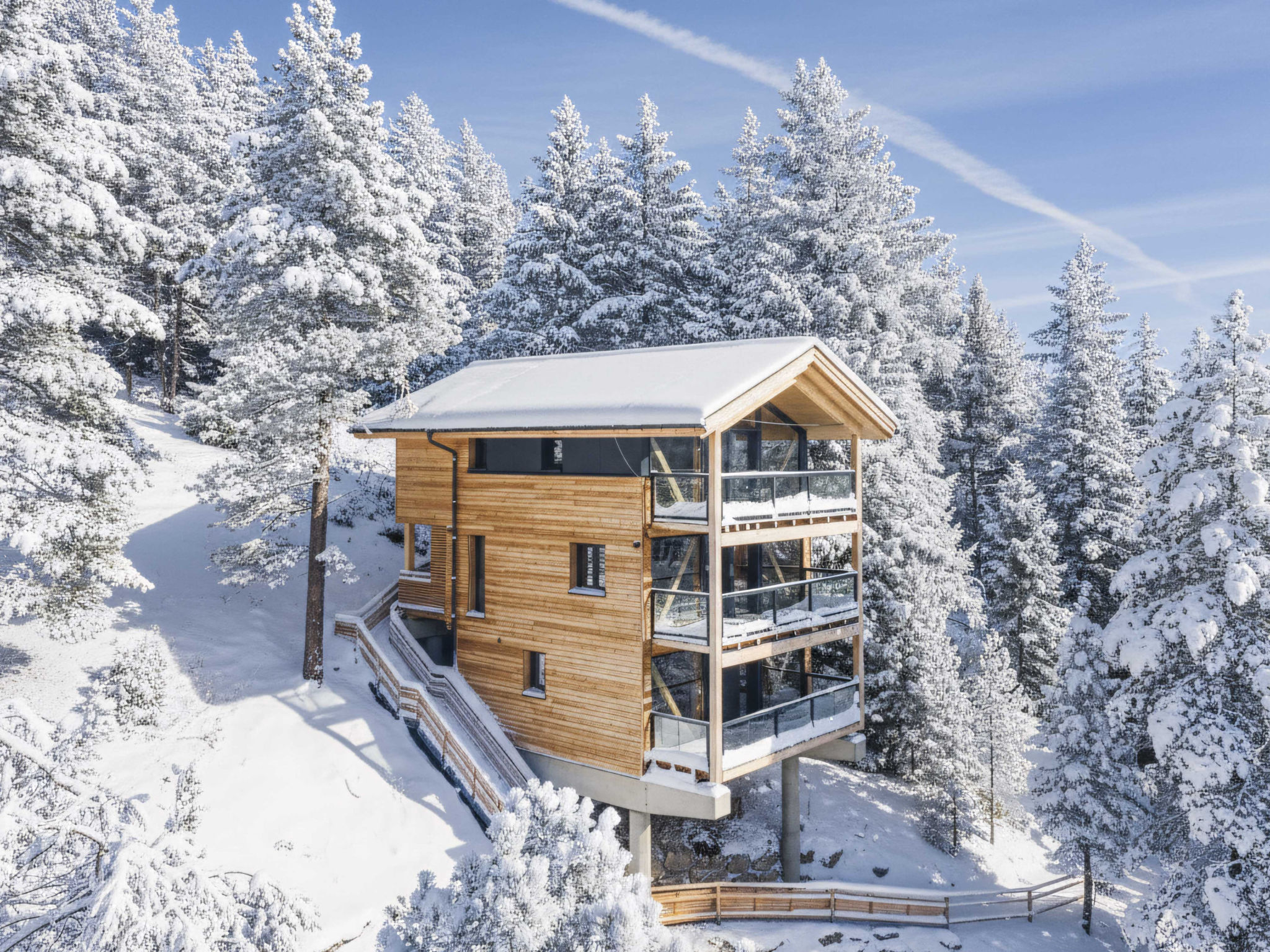 03_NTH032_Deluxe Chalet mit Sauna und Hot Tub - Draußen