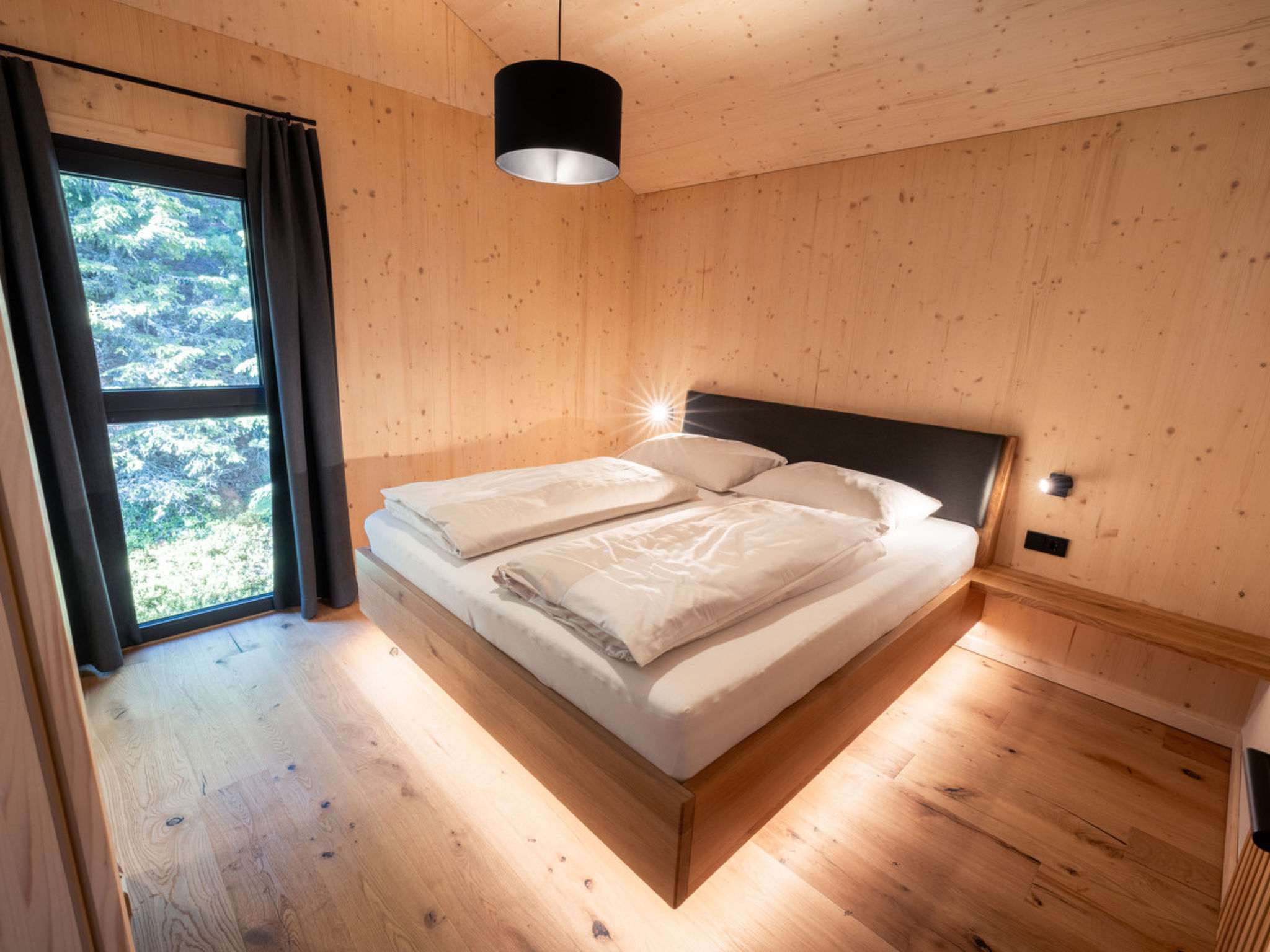 02_NTH030_Sup Chalet mit Sauna und Hot Tub 2 Etage - Drinnen