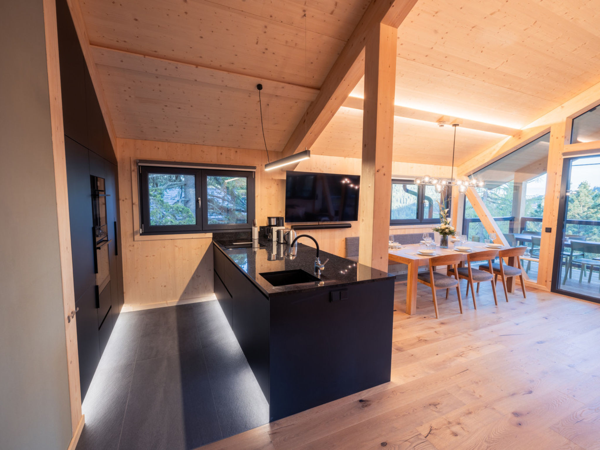 02_NTH030_Sup Chalet mit Sauna und Hot Tub 2 Etage - Drinnen